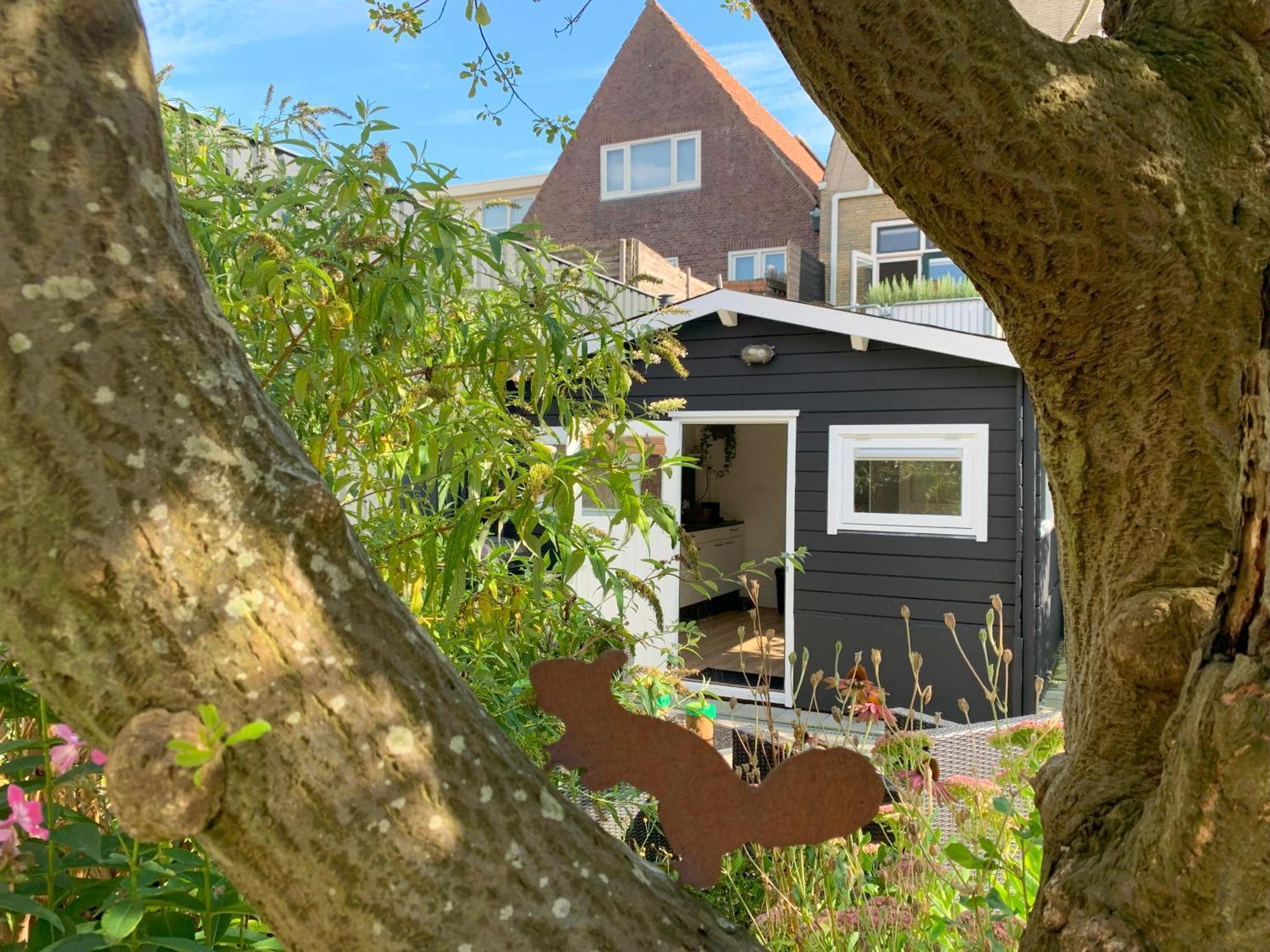 Tiny House Tussen De Grachten Apartamento Sneek Exterior foto